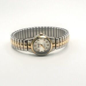 Vintage Details Womens Watch Two Tone 6.5" Wrist Expansion Band New Battery